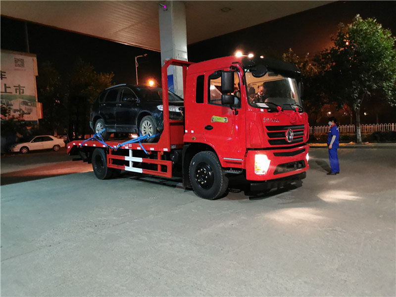 東風(fēng)D3單橋平板車(chē)