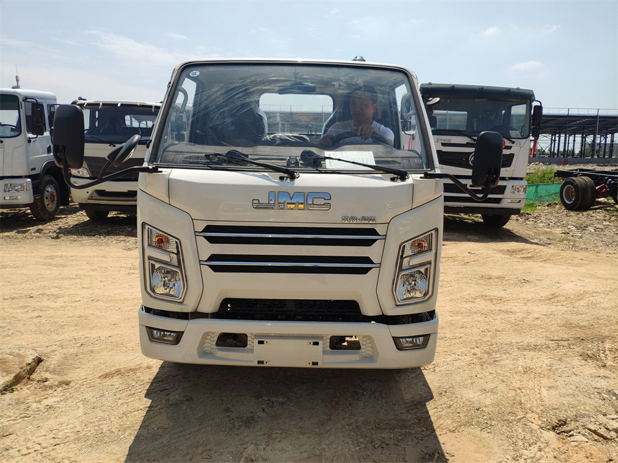 江鈴順達(dá)（3360，全柴115）國六 內(nèi)飾照片圖